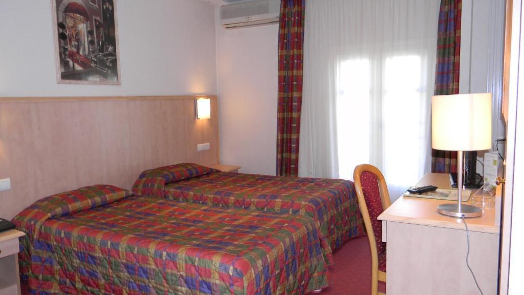 Hotel Chambord Βισύ Δωμάτιο φωτογραφία