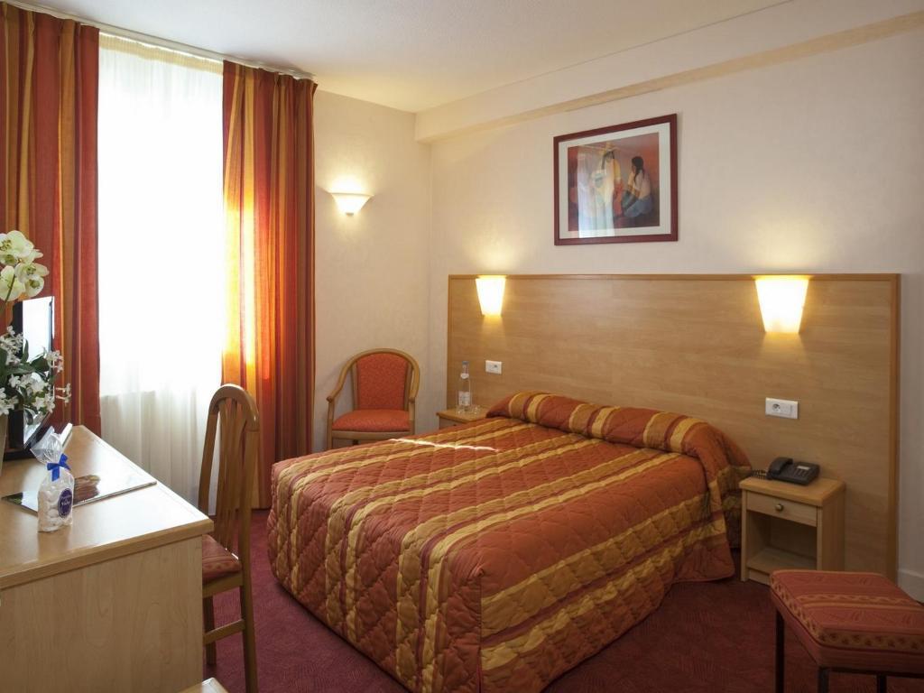 Hotel Chambord Βισύ Δωμάτιο φωτογραφία